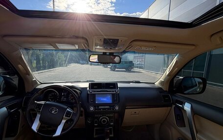 Toyota Land Cruiser Prado 150 рестайлинг 2, 2014 год, 4 600 000 рублей, 25 фотография