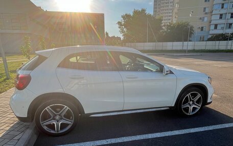 Mercedes-Benz GLA, 2015 год, 2 100 000 рублей, 4 фотография