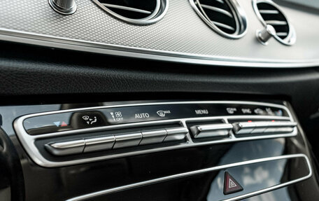 Mercedes-Benz E-Класс, 2016 год, 2 480 000 рублей, 21 фотография