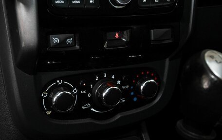 Renault Duster I рестайлинг, 2017 год, 1 130 000 рублей, 9 фотография