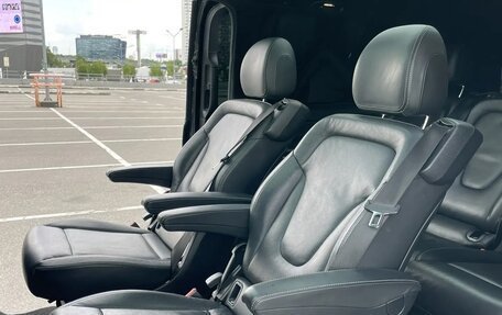 Mercedes-Benz V-Класс, 2019 год, 5 300 000 рублей, 5 фотография