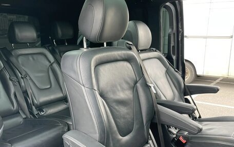 Mercedes-Benz V-Класс, 2019 год, 5 300 000 рублей, 6 фотография