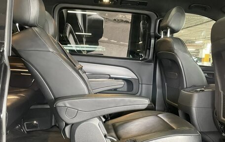 Mercedes-Benz V-Класс, 2019 год, 5 300 000 рублей, 8 фотография