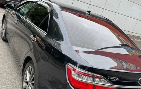 Toyota Camry, 2017 год, 1 370 000 рублей, 4 фотография
