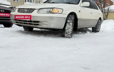 Toyota Camry, 1997 год, 450 000 рублей, 4 фотография
