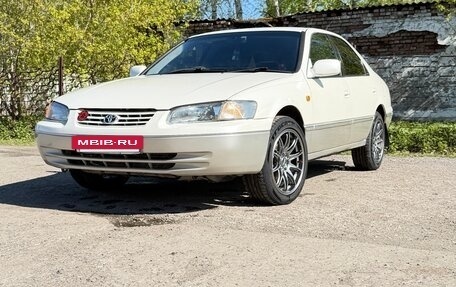 Toyota Camry, 1997 год, 450 000 рублей, 11 фотография