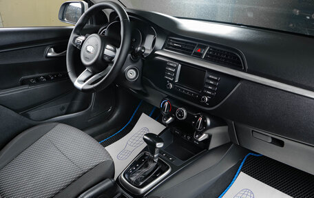 KIA Rio IV, 2018 год, 1 049 000 рублей, 11 фотография