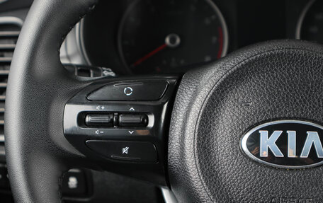 KIA Rio IV, 2018 год, 1 049 000 рублей, 15 фотография