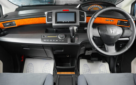 Honda Freed I, 2009 год, 899 000 рублей, 13 фотография