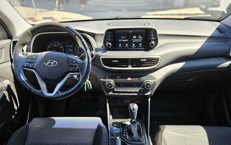 Hyundai Tucson III, 2019 год, 2 161 000 рублей, 12 фотография