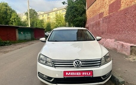 Volkswagen Passat B7, 2013 год, 835 000 рублей, 1 фотография