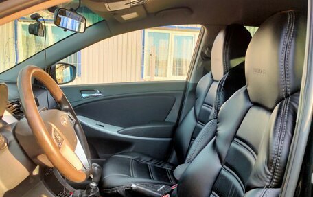 Hyundai Solaris II рестайлинг, 2012 год, 930 000 рублей, 4 фотография