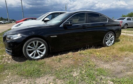 BMW 5 серия, 2015 год, 2 950 000 рублей, 2 фотография