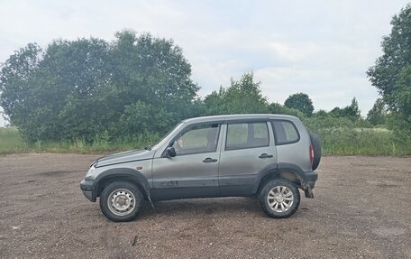 Chevrolet Niva I рестайлинг, 2005 год, 210 000 рублей, 2 фотография