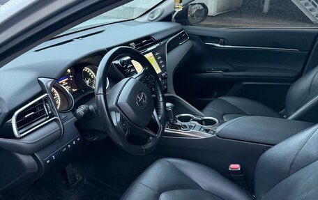 Toyota Camry, 2018 год, 2 500 000 рублей, 7 фотография