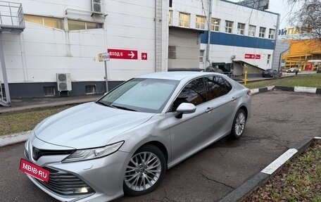 Toyota Camry, 2018 год, 2 500 000 рублей, 14 фотография