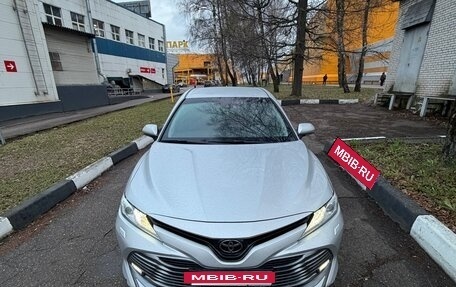 Toyota Camry, 2018 год, 2 500 000 рублей, 3 фотография