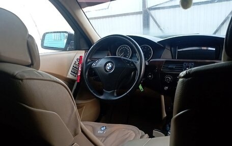 BMW 5 серия, 2006 год, 900 000 рублей, 8 фотография