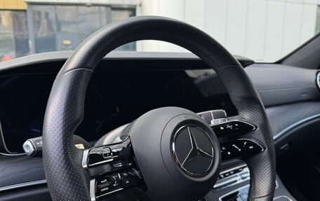 Mercedes-Benz E-Класс, 2022 год, 5 500 000 рублей, 28 фотография