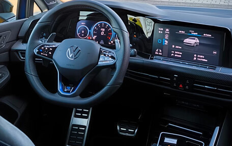 Volkswagen Golf VIII, 2023 год, 1 670 000 рублей, 9 фотография