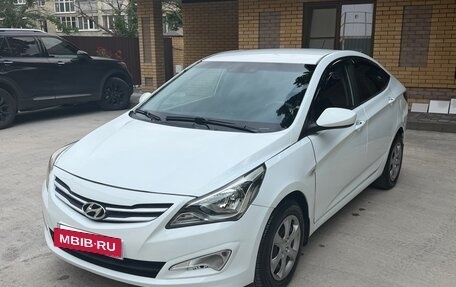 Hyundai Solaris II рестайлинг, 2011 год, 630 000 рублей, 3 фотография