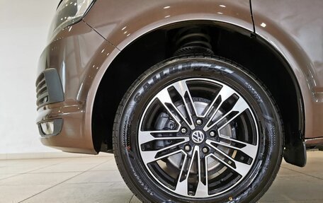 Volkswagen Caravelle T6 рестайлинг, 2015 год, 2 085 000 рублей, 9 фотография