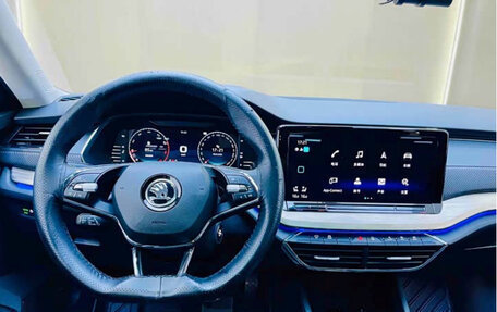 Skoda Octavia IV, 2023 год, 1 869 000 рублей, 10 фотография