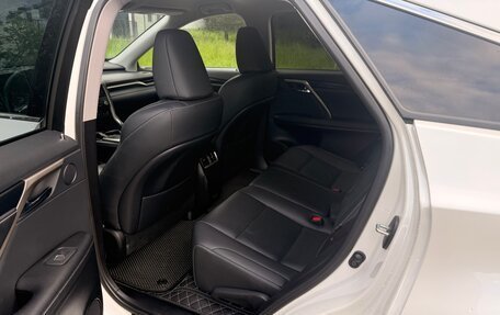 Lexus RX IV рестайлинг, 2022 год, 5 990 000 рублей, 12 фотография