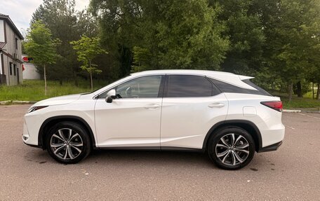 Lexus RX IV рестайлинг, 2022 год, 5 990 000 рублей, 7 фотография