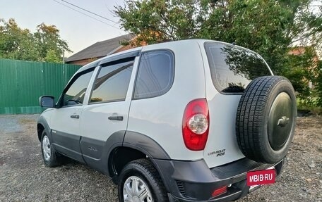 Chevrolet Niva I рестайлинг, 2014 год, 678 000 рублей, 5 фотография
