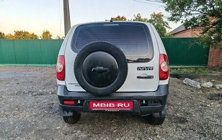 Chevrolet Niva I рестайлинг, 2014 год, 678 000 рублей, 3 фотография