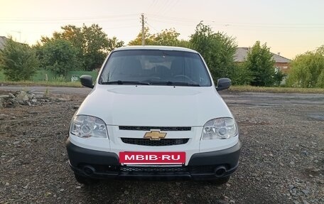 Chevrolet Niva I рестайлинг, 2014 год, 678 000 рублей, 9 фотография