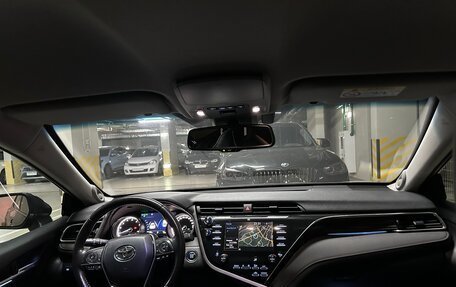 Toyota Camry, 2018 год, 3 000 000 рублей, 6 фотография
