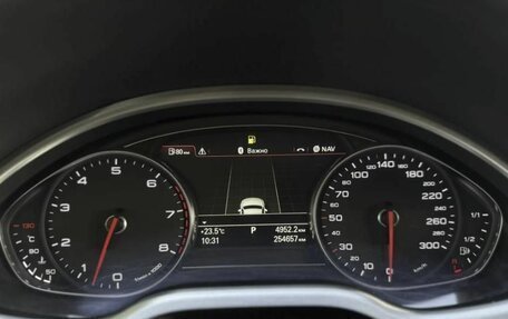Audi A8, 2012 год, 1 590 000 рублей, 15 фотография