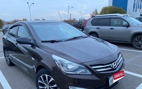 Hyundai Solaris II рестайлинг, 2015 год, 1 100 000 рублей, 1 фотография