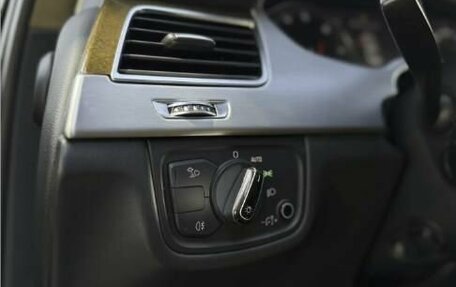 Audi A8, 2012 год, 1 590 000 рублей, 18 фотография
