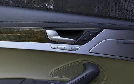 Audi A8, 2012 год, 1 590 000 рублей, 24 фотография