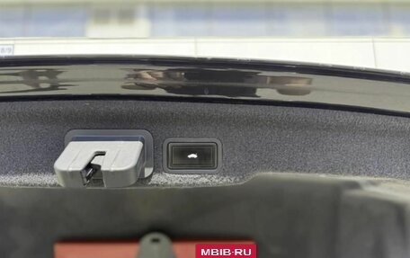 Audi A8, 2012 год, 1 590 000 рублей, 31 фотография