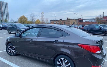 Hyundai Solaris II рестайлинг, 2015 год, 1 100 000 рублей, 3 фотография