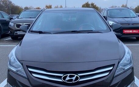 Hyundai Solaris II рестайлинг, 2015 год, 1 100 000 рублей, 5 фотография