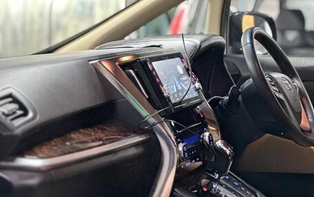 Toyota Alphard III, 2018 год, 4 200 000 рублей, 16 фотография