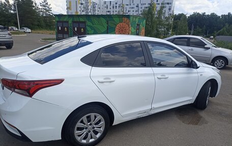Hyundai Solaris II рестайлинг, 2019 год, 970 000 рублей, 4 фотография