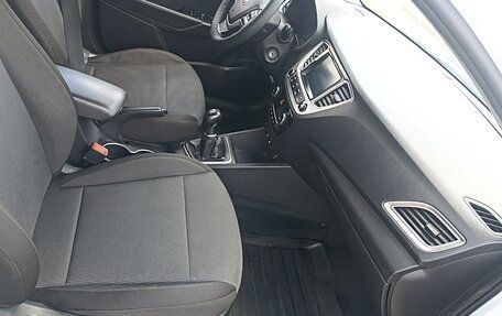 Hyundai Solaris II рестайлинг, 2019 год, 970 000 рублей, 10 фотография