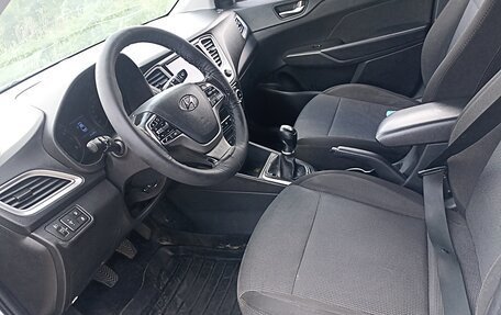 Hyundai Solaris II рестайлинг, 2019 год, 970 000 рублей, 12 фотография