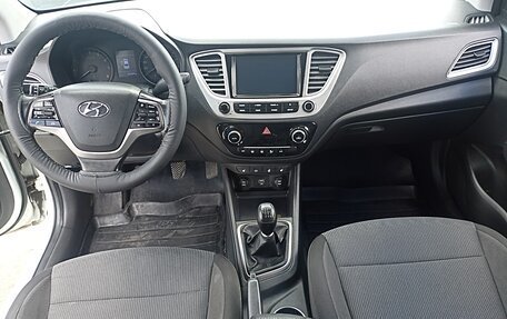 Hyundai Solaris II рестайлинг, 2019 год, 970 000 рублей, 13 фотография