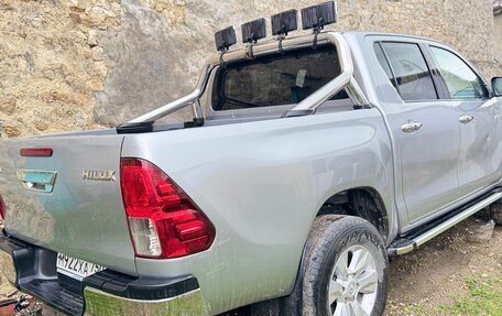 Toyota Hilux VIII, 2015 год, 2 890 000 рублей, 9 фотография