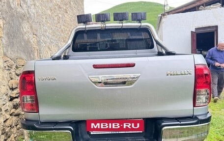 Toyota Hilux VIII, 2015 год, 2 890 000 рублей, 10 фотография