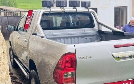 Toyota Hilux VIII, 2015 год, 2 890 000 рублей, 7 фотография