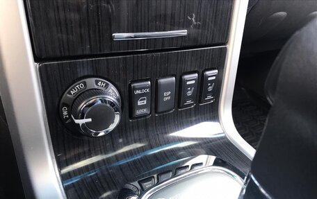 Nissan Pathfinder, 2013 год, 1 999 000 рублей, 17 фотография