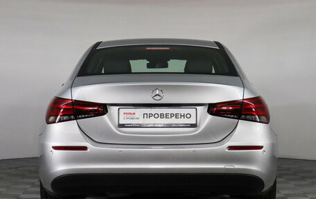 Mercedes-Benz A-Класс, 2019 год, 1 997 000 рублей, 7 фотография